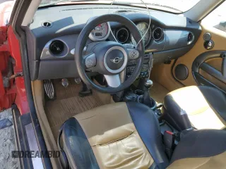 2005 MINI Hardtop S with VIN WMWRE33475TD92831, listed as a Copart auction lot 55299615 with 155,632 mi miles and Salvage title. Bid and sale history available at DreamBid. Image 8.