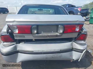 1998 Buick LeSabre Custom with VIN 1G4HP52K1WH412332, listed as a IAAI auction lot 41923320 with 201,306 mi miles. Bid and sale history available at carsss.com. Image 17.