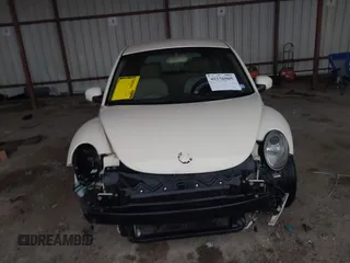 2008 Volkswagen New Beetle Coupe S with VIN 3VWPW31C98M508500, listed as a IAAI auction lot 41176905 with 87,956 mi miles. Bid and sale history available at carsss.com. Image 12.