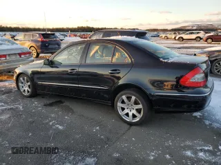2008 Mercedes-Benz E 350 Luxury z VIN WDBUF87X58B204518, wystawiony jako Copart lot #87704065 z przebiegiem 38 939 mil mil oraz Nie do naprawy • Non repairable. Historia ofert i sprzedaży dostępna na DreamBid. Obrazek 2.