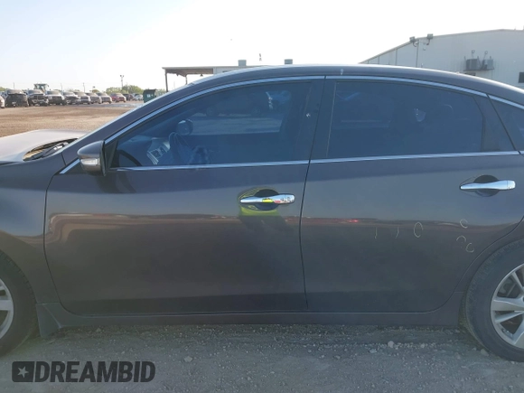 2013 Nissan Altima SV with VIN 1N4AL3AP3DN449874, listed as a IAAI auction lot 42003117 with 98,711 mi miles and . Bid and sale history available at carsss.com. Image 15.