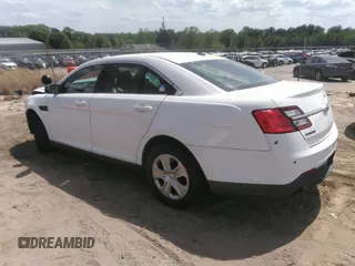 2015 Ford Police Interceptor z VIN 1FAHP2MK5FG140962, wystawiony jako IAAI lot #42085208 z przebiegiem 105 555 mil mil oraz . Historia ofert i sprzedaży dostępna na DreamBid. Obrazek 3.