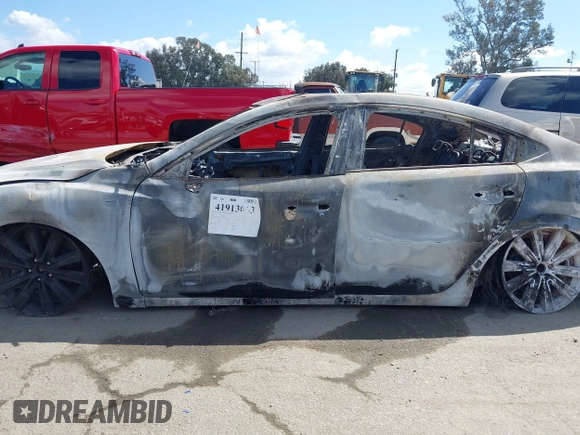 2018 Mazda Mazda6 Touring with VIN JM1GL1VM7J1309659, listed as a IAAI auction lot 41913063 with 1 mi miles. Bid and sale history available at carsss.com. Image 6.