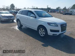 2015 Audi Q7 3.0T Premium Plus with VIN WA1LGAFE2FD023003, listed as a IAAI auction lot 41693900 with 45,470 mi miles. Bid and sale history available at carsss.com. Image 1.
