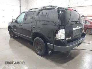 2006 Ford Explorer XLS z VIN 1FMEU72E66UB14206, wystawiony jako IAAI lot #41643512 z przebiegiem 126 994 mil mil oraz . Historia ofert i sprzedaży dostępna na DreamBid. Obrazek 3.