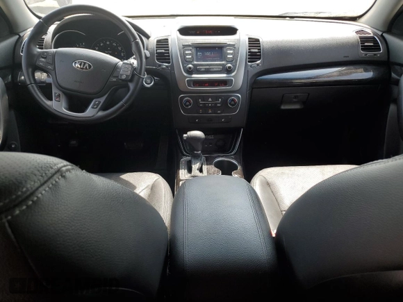 2014 Kia Sorento EX with VIN 5XYKU4A71EG432646, listed as a Copart auction lot 60414425 with 122,238 mi miles and Clean title. Bid and sale history available at DreamBid. Image 8.