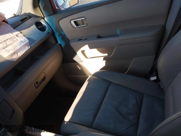 2009 Honda Pilot Touring with VIN 5FNYF48979B008851, listed as a IAAI auction lot 41252736 with 183,292 mi miles and . Bid and sale history available at carsss.com. Image 5.