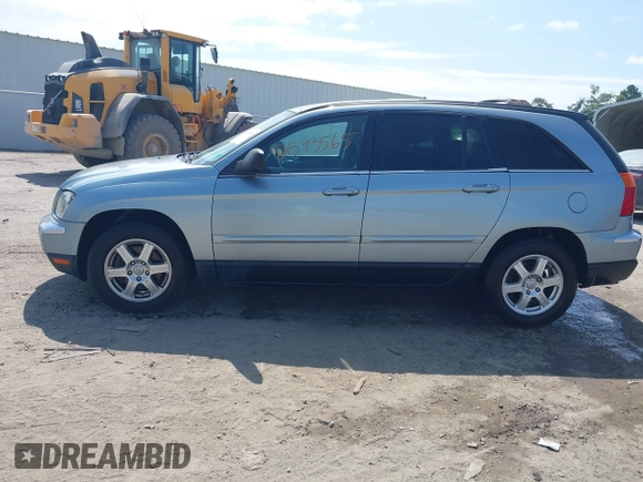 2006 Chrysler Pacifica Touring z VIN 2A4GM68406R888383, wystawiony jako IAAI lot #42593565 z przebiegiem 204 470 mil mil oraz . Historia ofert i sprzedaży dostępna na DreamBid. Obrazek 13.