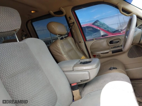 2001 Ford F-150 SuperCrew XLT with VIN 1FTRW07L01KA18459, listed as a IAAI auction lot 41899675 with 1 mi miles. Bid and sale history available at carsss.com. Image 5.