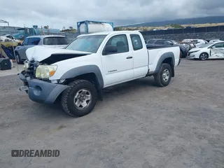 2006 Toyota Tacoma with VIN 5TEUU42N16Z216261, listed as a IAAI auction lot 41313912 with 97,086 mi miles. Bid and sale history available at carsss.com. Image 2.