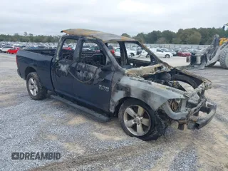 2015 Ram 1500 Tradesman z VIN 1C6RR7FT3FS765280, wystawiony jako IAAI lot #41432449 z przebiegiem Nie podano mil oraz . Historia ofert i sprzedaży dostępna na DreamBid. Obrazek 1.