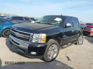 2011 Chevrolet Silverado 1500 LT with VIN 3GCPCSE04BG205555, listed as a IAAI auction lot 41876741 with 225,829 mi miles and . Bid and sale history available at DreamBid. Image 17.