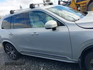 2022 Volvo XC90 Inscription with VIN YV4A22PL7N1832282, listed as a IAAI auction lot 41749825 with 36,836 mi miles and . Bid and sale history available at DreamBid. Image 14.