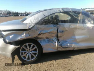 2010 Volkswagen Eos Komfort с VIN WVWBA7AH1AV023634, выставлен на аукционе IAAI как лот 40635291 с пробегом 42 152 миль миль и . История ставок и продаж доступна на DreamBid. Изображение 6.