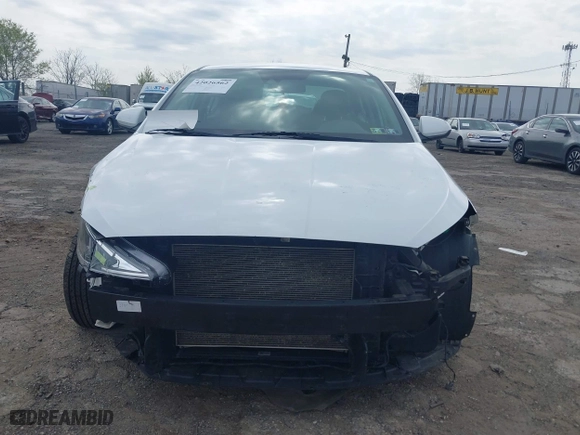 2020 Hyundai Elantra SEL with VIN 5NPD84LF7LH623656, listed as a IAAI auction lot 42026562 with 65,538 mi miles. Bid and sale history available at carsss.com. Image 6.