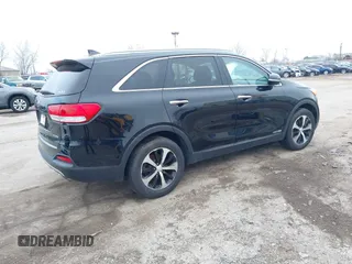 2016 Kia Sorento EX with VIN 5XYPHDA53GG171158, listed as a IAAI auction lot 42014017 with 219,595 mi miles. Bid and sale history available at carsss.com. Image 4.