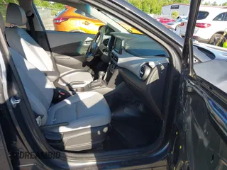 2018 Hyundai Kona Limited with VIN KM8K33A58JU135096, listed as a IAAI auction lot 41989321 with 66,939 mi miles. Bid and sale history available at carsss.com. Image 5.