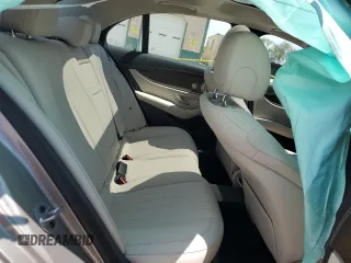 2022 Mercedes-Benz E 450 z VIN W1KZF5KB3NB079182, wystawiony jako Copart lot #56232375 z przebiegiem 15 730 mil mil oraz Szkoda całkowita • Salvage title. Historia ofert i sprzedaży dostępna na DreamBid. Obrazek 10.