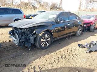 2019 Nissan Altima 2.5 SV with VIN 1N4BL4DV1KC104369, listed as a IAAI auction lot 41432549 with 40,542 mi miles. Bid and sale history available at carsss.com. Image 18.