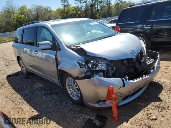 2015 Toyota Sienna XLE with VIN 5TDYK3DC2FS557260, listed as a Copart auction lot 50147465 with 177,492 mi miles and Salvage Title. Bid and sale history available at carsss.com. Image 4.