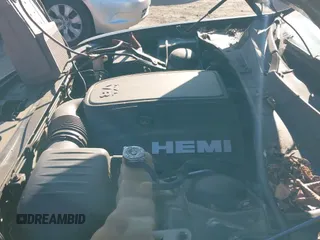 2013 Chrysler 300 C с VIN 2C3CCAET9DH532561, выставлен на аукционе IAAI как лот 43541095 с пробегом 173 621 миль миль и . История ставок и продаж доступна на DreamBid. Изображение 19.