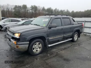 2005 Chevrolet Avalanche Z71 with VIN 3GNEK12ZX5G202694, listed as a Copart auction lot 51825455 with 206,532 mi miles and Clean Title. Bid and sale history available at carsss.com. Image 1.