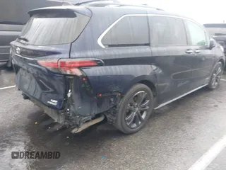 2021 Toyota Sienna XSE with VIN 5TDXRKEC5MS020539, listed as a IAAI auction lot 41569311 with 86,902 mi miles and . Bid and sale history available at DreamBid. Image 4.