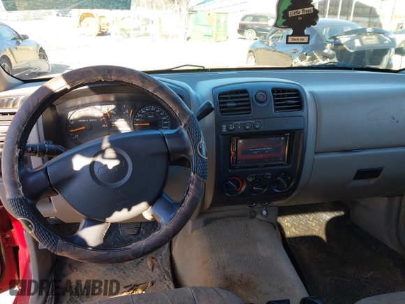 2004 Chevrolet Colorado LS Z71 with VIN 1GCDT196648210468, listed as a IAAI auction lot 41342300 with 206,478 mi miles. Bid and sale history available at carsss.com. Image 15.