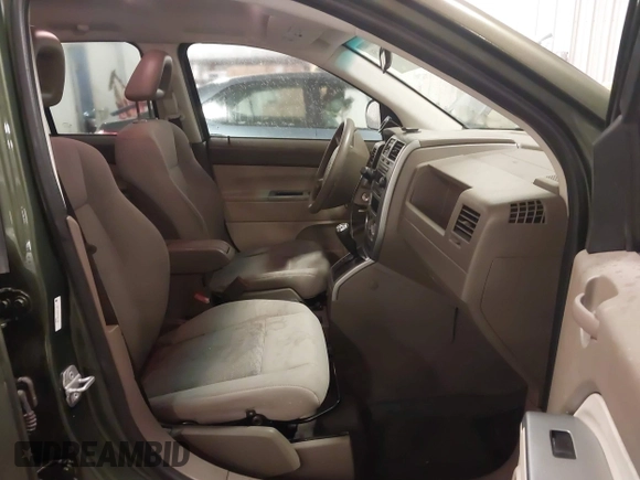 2007 Jeep Compass Sport with VIN 1J8FT47W77D221755, listed as a IAAI auction lot 41826458 with 205,072 mi miles. Bid and sale history available at carsss.com. Image 5.
