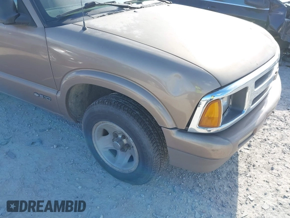 1996 Chevrolet S-10 with VIN 1GCCS1441T8106537, listed as a IAAI auction lot 42047330 with 150,000 mi miles and . Bid and sale history available at DreamBid. Image 6.
