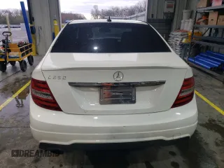 2014 Mercedes-Benz C 250 Sport z VIN WDDGF4HB1EA938087, wystawiony jako Copart lot #51686845 z przebiegiem 92 879 mil mil oraz Szkoda całkowita • Salvage title. Historia ofert i sprzedaży dostępna na DreamBid. Obrazek 6.