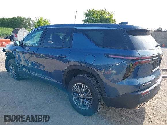 2024 Chevrolet Traverse FWD LS with VIN 1GNEREKS4RJ190066, listed as a IAAI auction lot 42354323 with 7,117 mi miles and . Bid and sale history available at DreamBid. Image 3.