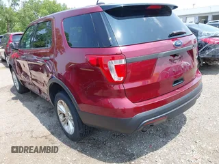2017 Ford Police Interceptor Utility с VIN 1FM5K8AT2HGB92897, выставлен на аукционе IAAI как лот 42419368 с пробегом 180 191 миль миль и . История ставок и продаж доступна на DreamBid. Изображение 3.