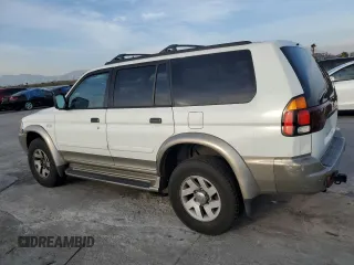 2000 Mitsubishi Montero Sport LS with VIN JA4LS31H2YP801961, listed as a Copart auction lot 45869365 with 175,362 mi miles and Clean Title. Bid and sale history available at carsss.com. Image 2.