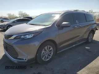 2022 Toyota Sienna XLE with VIN 5TDJRKEC7NS091636, listed as a Copart auction lot 62834505 with 89,652 mi miles and Salvage title. Bid and sale history available at DreamBid. Image 1.