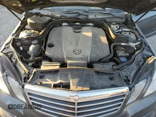 2012 Mercedes-Benz E 350 Luxury with VIN WDDHF2EB2CA545774, listed as a Copart auction lot 86400394 with 104,190 mi miles and Salvage title. Bid and sale history available at DreamBid. Image 12.
