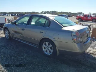 2003 Nissan Altima S with VIN 1N4AL11DX3C228986, listed as a IAAI auction lot 41767378 with 185,362 mi miles. Bid and sale history available at carsss.com. Image 3.
