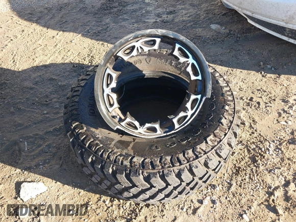 2008 Jeep Wrangler Unlimited X с VIN 1J4GA39178L652983, выставлен на аукционе IAAI как лот 40803698 с пробегом 114 012 миль миль и . История ставок и продаж доступна на DreamBid. Изображение 12.