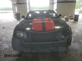 2010 Chevrolet Camaro 1LT z VIN 2G1FB1EV4A9191520, wystawiony jako Copart lot #56195245 z przebiegiem 132 883 mil mil oraz Czysty tytuł • Clean title. Historia ofert i sprzedaży dostępna na DreamBid. Obrazek 5.