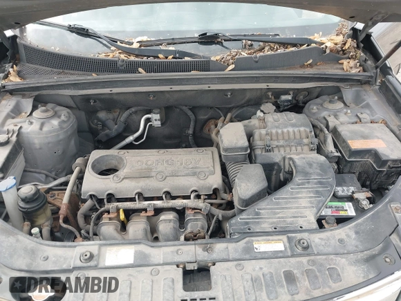 2011 Kia Sorento LX with VIN 5XYKTDA14BG141553, listed as a IAAI auction lot 42190896 with 212,690 mi miles and . Bid and sale history available at carsss.com. Image 10.