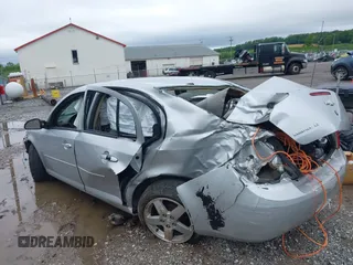 2008 Chevrolet Cobalt LT z VIN 1G1AL58FX87251329, wystawiony jako IAAI lot #42230739 z przebiegiem 166 435 mil mil oraz . Historia ofert i sprzedaży dostępna na DreamBid. Obrazek 6.