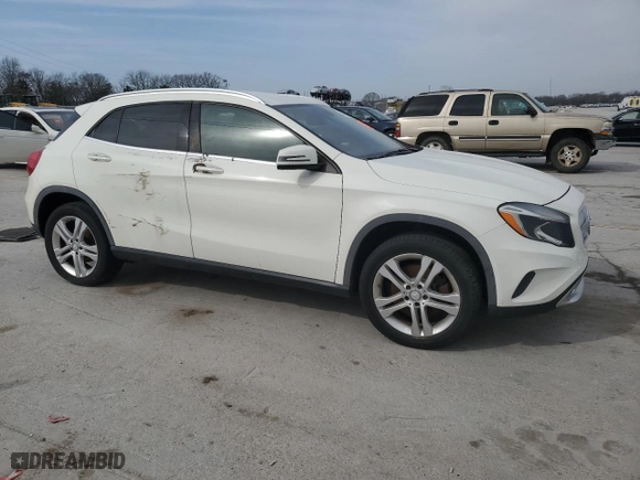 2015 Mercedes-Benz GLA-Class GLA 250 with VIN WDCTG4GB4FJ184752, listed as a Copart auction lot 49086345 with NaN miles and Clean Title. Bid and sale history available at carsss.com. Image 4.
