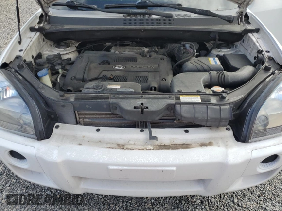 2007 Hyundai Tucson GLS with VIN KM8JM12B17U647826, listed as a Copart auction lot 74586934 with 0 mi miles and Salvage Title. Bid and sale history available at carsss.com. Image 12.
