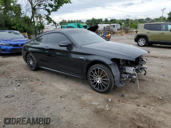 2018 Mercedes-Benz C 43 AMG with VIN WDDWJ6EB8JF684725, listed as a Copart auction lot 58220615 with 96,611 mi miles and Clean title. Bid and sale history available at DreamBid. Image 4.