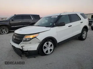 2015 Ford Utility Police Interceptor with VIN 1FM5K8AR9FGC68052, listed as a Copart auction lot 84749384 with 160,743 mi miles and Salvage Title. Bid and sale history available at carsss.com. Image 1.