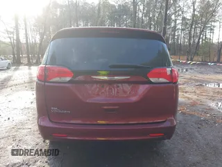 2020 Chrysler Voyager LXI with VIN 2C4RC1DG7LR265455, listed as a IAAI auction lot 41075754 with 1 mi miles. Bid and sale history available at carsss.com. Image 15.
