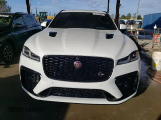 2022 Jaguar F-Pace SVR with VIN SADCZ2EEXNA694138, listed as a Copart auction lot 76778653 with 38,121 mi miles and . Bid and sale history available at DreamBid. Image 5.