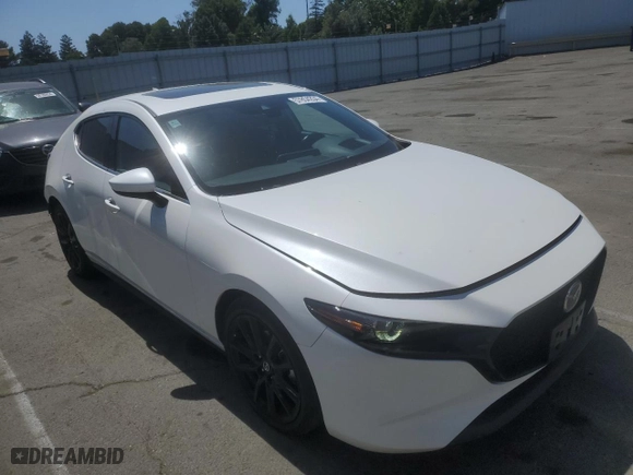 2020 Mazda Mazda3 Hatchback Premium Package with VIN JM1BPANM1L1153202, listed as a Copart auction lot 57854234 with 30,425 mi miles and Salvage Title. Bid and sale history available at carsss.com. Image 4.