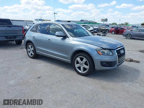 2010 Audi Q5 Prestige z VIN WA1VKAFP9AA076476, wystawiony jako IAAI lot #40381290 z przebiegiem 144 876 mil mil oraz . Historia ofert i sprzedaży dostępna na DreamBid. Obrazek 1.