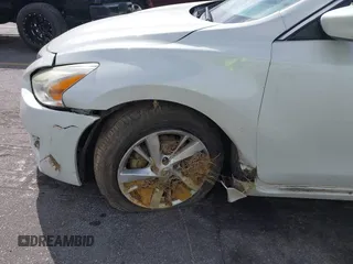 2015 Nissan Altima S with VIN 1N4AL3AP7FC239129, listed as a IAAI auction lot 41683096 with 143,304 mi miles and . Bid and sale history available at carsss.com. Image 13.